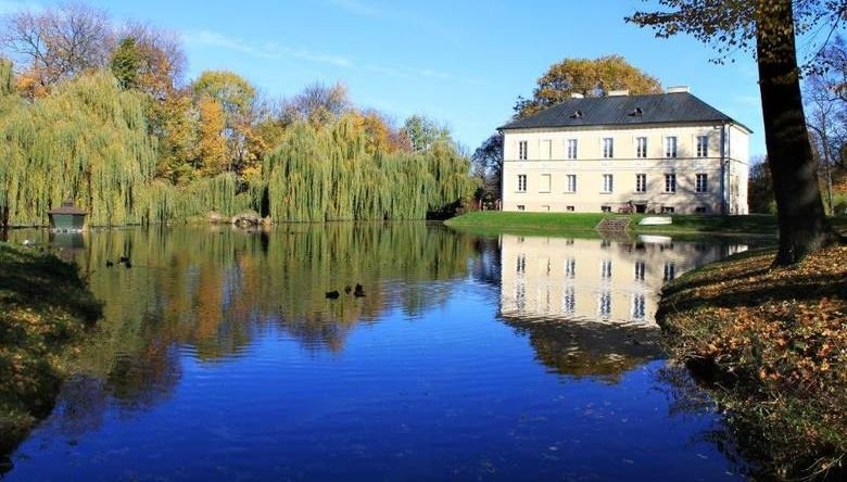 Tylko do 5 sierpnia br., w Muzeum Ziemiaństwa w Dobrzycy, można oglądać wystawę  w 230. rocznicę uchwalenia Konstytucji 3 maja i Zaręczenia Obojga Narodów