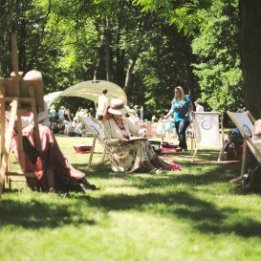 Biały piknik i wspólne biesiadowanie w Łazienkach Królewskich - 23 czerwca